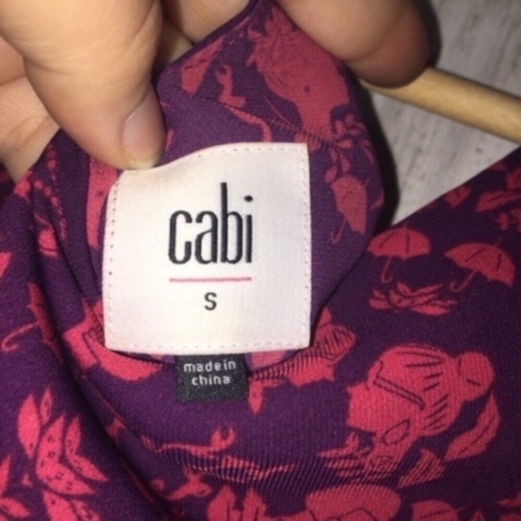 Cabi Red Faces Sleeveless Blouse - Picture 5 of 6